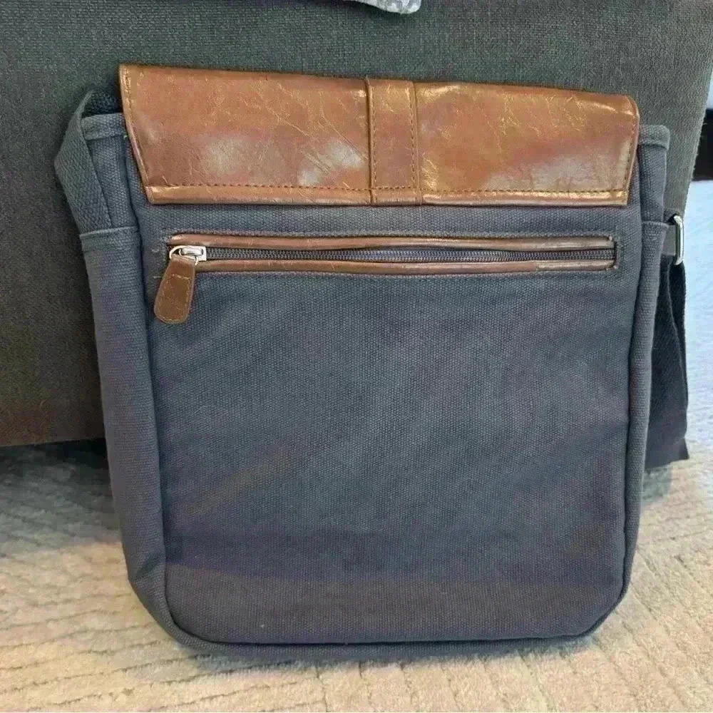 Doterra crossbody messenger crossbody bag - Picture 3 of 7